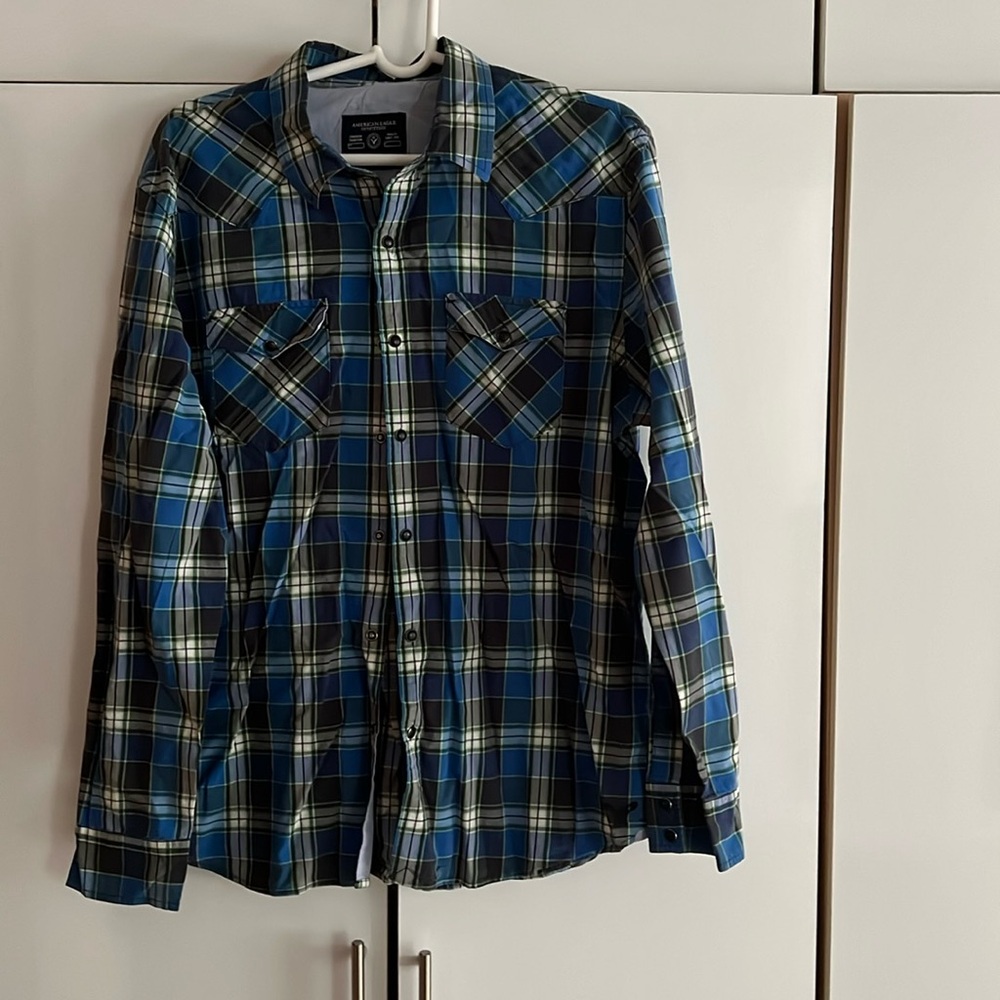 American Eagle Men’s T-shirt.